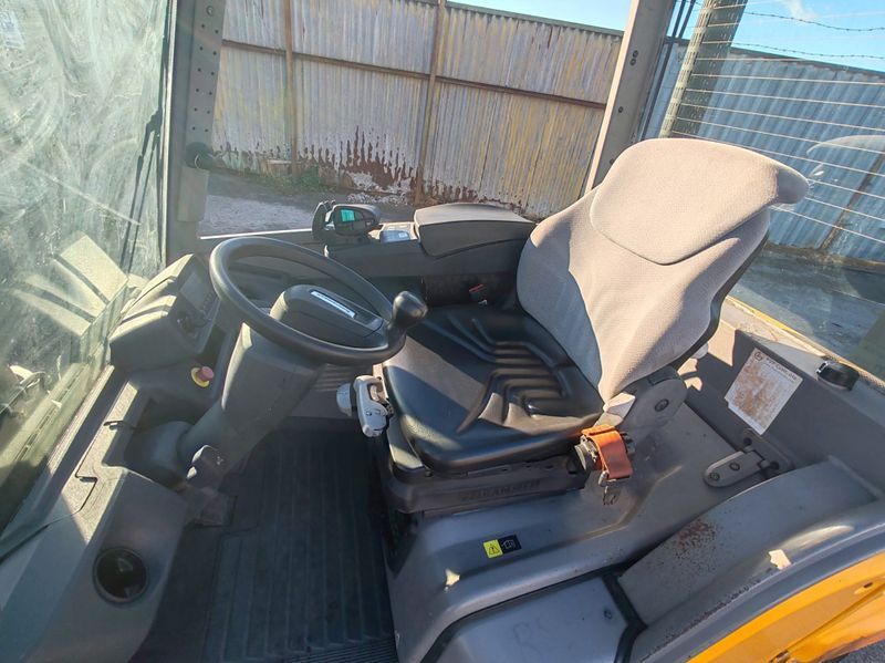 Použit&aacute; manipulačn&aacute; technika Jungheinrich DFG 425s 5.5m/ 4v/ 4371mh &mdash; Booster Lift